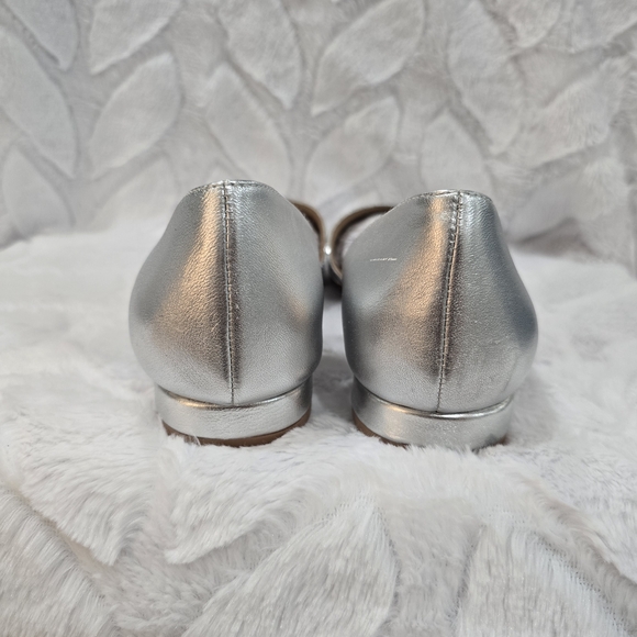 Naturalizer Silver Pointed Toe Women's Flats - Metallic D'Orsay Style, Size 10 - Picture 8 of 9